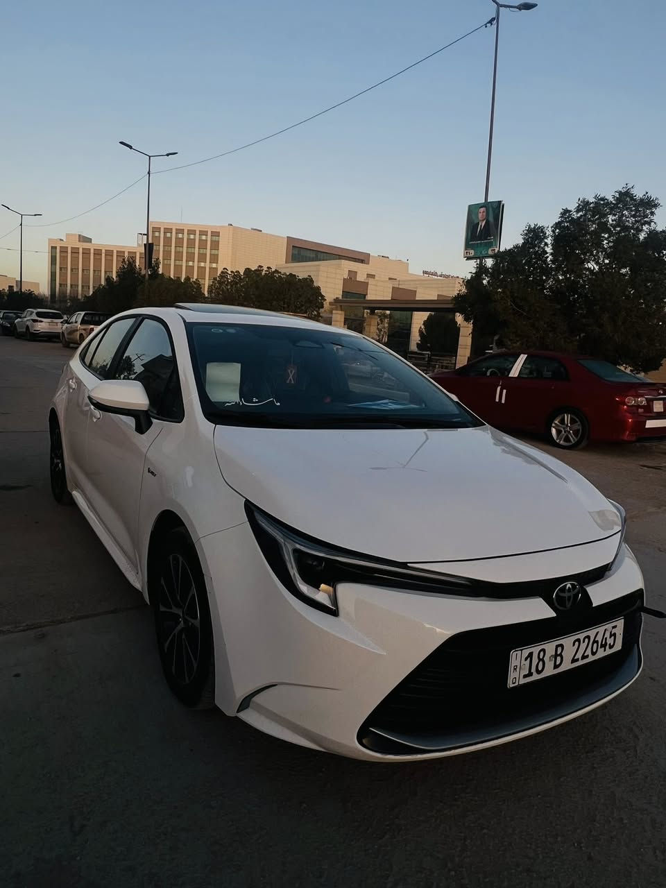 للبيع كورلا هايبرد 2025 سيارة جديد ماشيه 12 الف مواصفات فول 1/1 مكان بابل حله شارع 80 رقم الهاتف ***********
