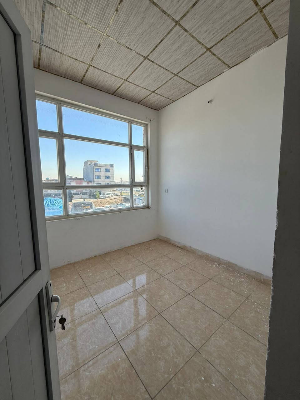 شقق للايجار في منطقه 5 حساروك

الشقق بيهن 3 غرف و بيهن 2 غرف نوم 
للاستفسار الاتصال على الرقم التالي 
***********
***********
