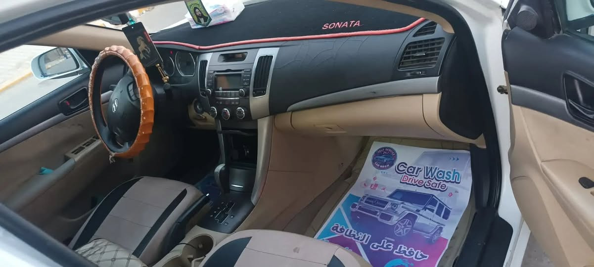 سوناتا امريكي موديل ٢٠٠٩بيهة قطعتين صبغ واسط  *********** السعر ١١٠ من طرف نورهان المندوبة
