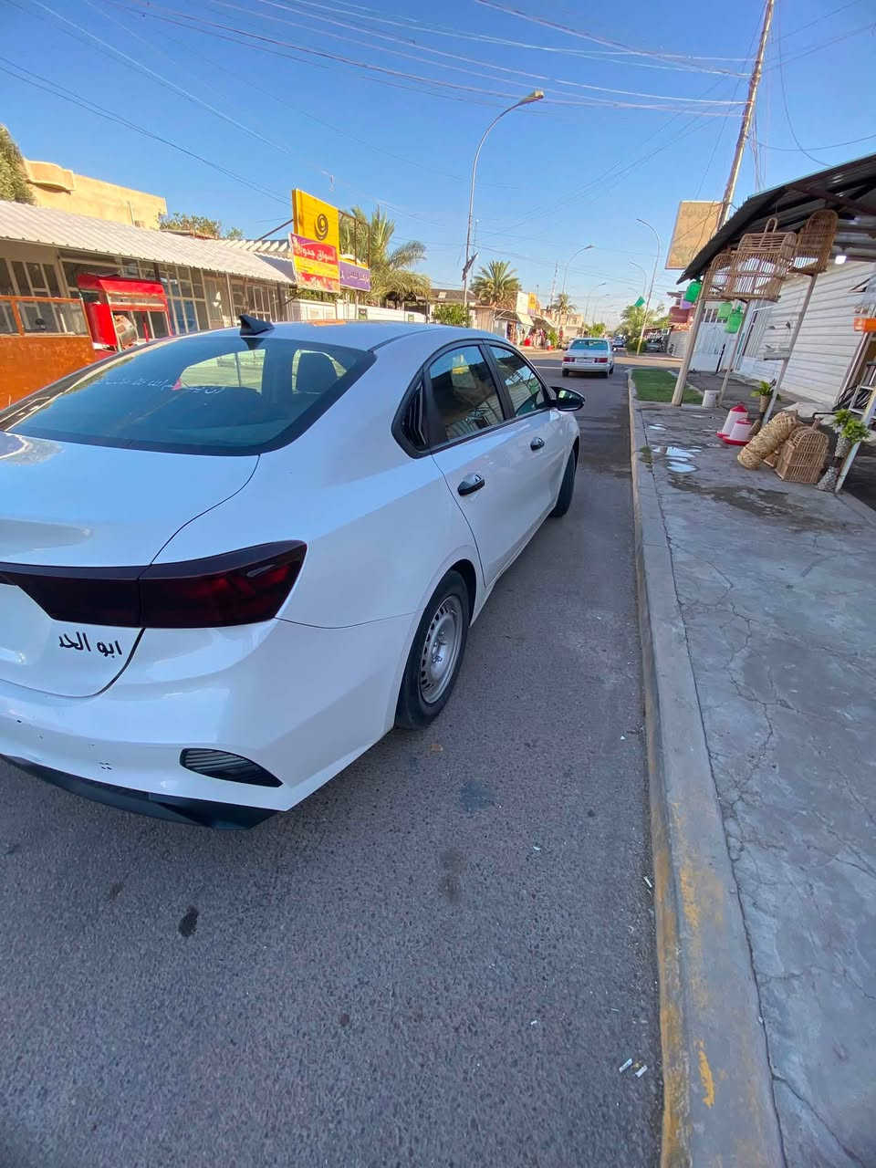 السلام عليكم كيا فورتي موديل ٢٢ وارد أمريكي حادث بجم  كير AT رقم ديالى مكينه ٢٠٠ سياره ماشيه   ١٤٠ ما بيهه أي نقص كامله مكمله لسعر  ١٢٥ وبيه مجال بسيط 
مكان صلاح الدين الخالص 
الرقم ***********
