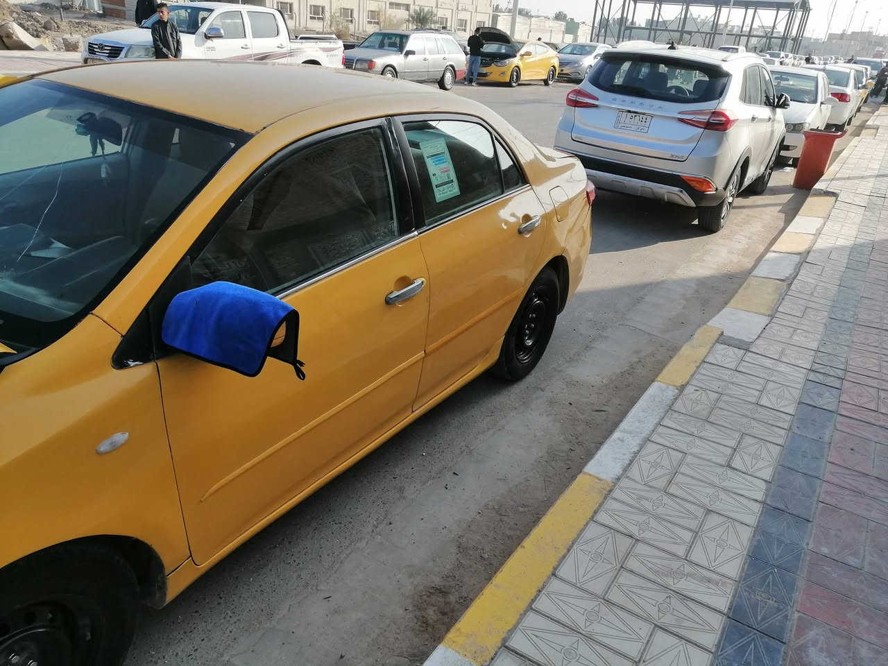 السلام عليكم كورولا للبيع موديل 2008 وارد خليجي أجره رقم بصره انكليزي بيه طخه بل جاملج وره السايق والباقي مكفول سنويه 2028 مصفره هيئه وغرامات سياره تخم تايرات جديد مكاني ناصريه مركز سعر 85 وبيها مجال ***********.
