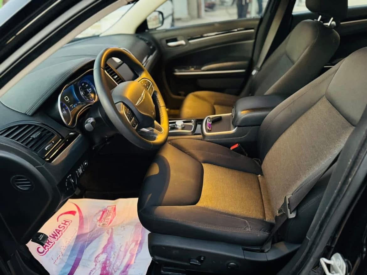 السياره وباما موديل 23 لو ان اسود ملكي
السياره فئه تورنك 

مواصفات السياره 

ويل كب حجم 20 لبلادي 

ماشيه 33 الف 

مكينه 3600

الكامره حساسات  بدوان ارباك 

دعمايه بچم عريض 

السياره مكفواله شاصي لغد ومكينه وكير 

كله على وضع الشركه 

السياره قطعه وحده تبديل الجالمغ الا مامي 

والجمالغ الابلادي موجود يحتازاله تصليح 

السياره رقم جديد وهزه جديده سنويه 2030

السياره بسمي شخيصيا 

 وتساب ***********
