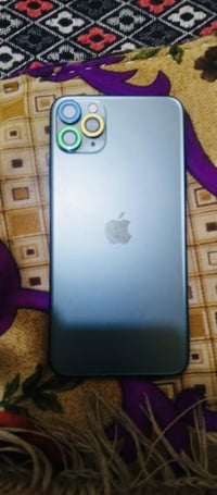 ايفون ١١ برو ماكس • شاشة مبدلة • بطارية ٧٥%