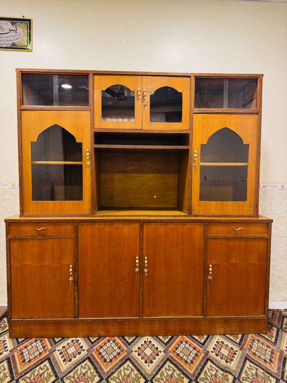 السلام عليكم
متوفر :
1- كنتور مستعمل درجة اولى صاج ثقيل وجداً نظيف 
2- بوفيه + دولاب جام صاج ونجاره وجداً نظيف 

📍الموقع : كربلاء حي الوفاء 
📞للاتصال + واتساب : ***********
