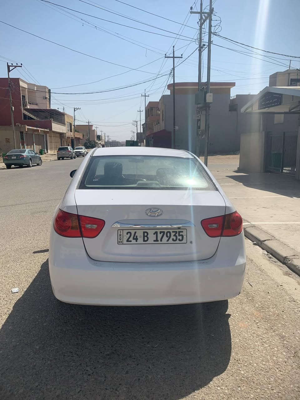 النتره موديل 2011 دكشن عالي سنويه و رقم جديد لحد 2030 كير و محرك شرط ما مفتوح بيهه باب خلف سكن سبغ دون دواخل رقم تلفون مكان سياره سيميل رقم الهاتف ***********
