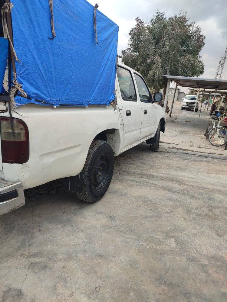 پیکاب تویتا 2001
ماشاءالله لە جوانی و خاوێنی 
گێر و مەکینە و شاسی بیبە لای 10 فیتەر
تەبرید وتەدفیە کارایە
ماڵی دۆستە
بێ مەسروفە
سعر 88 
ت: ***********
