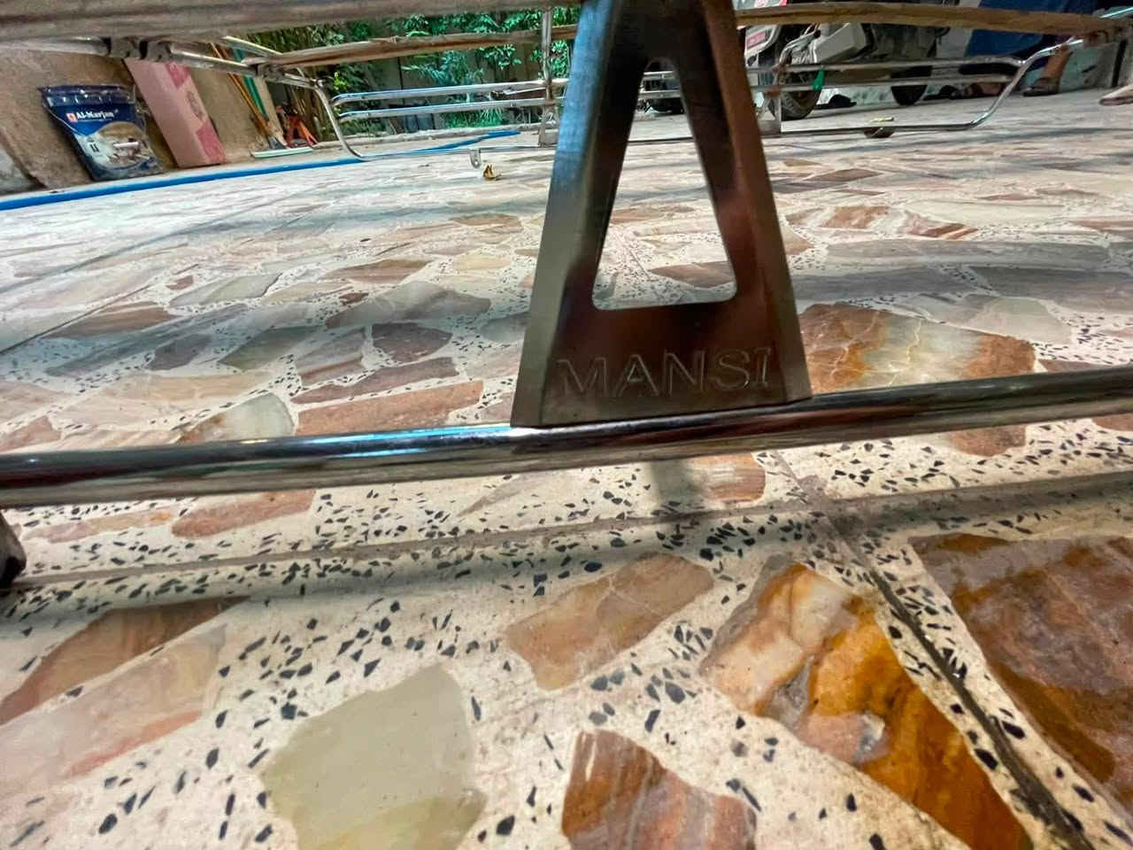 سيبايه للبيع السعر ٨٠وبيها مجال
الرقم***********
