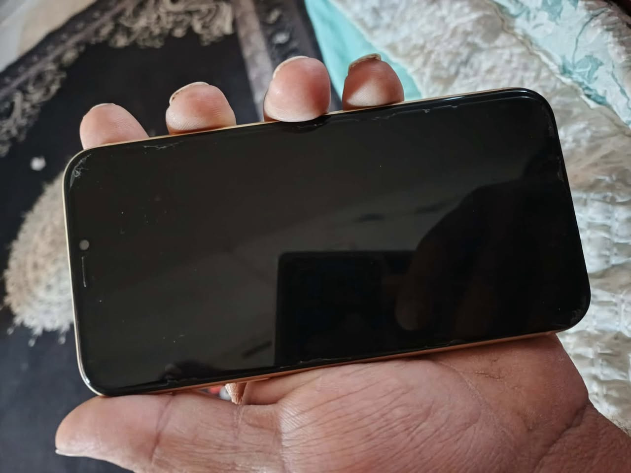 سلام عليكم ايباد ٨ ذاكره ١٢٨ بي فطور بل بلازمه تتبدل ٢٠ ألف             جهاز ثاني ايفون اكس آر ذاكره ١٢٨ فقط الكامره الخلفيه واكفه بطاريه ٧٩ مبدل شاشه مال جهاز ثاني مال تفصيخ مكاني بغداد بيع أو مراوس ***********
