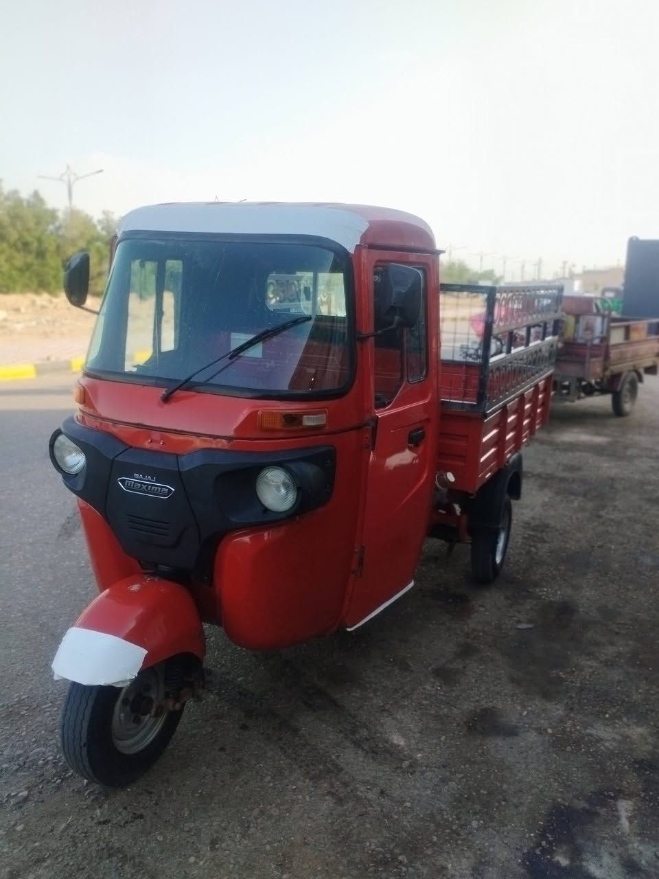 السلام عليكم تكتك بدي موديل تسعطعش سنويه كفاله سعر 2700وبيه مجال ***********
