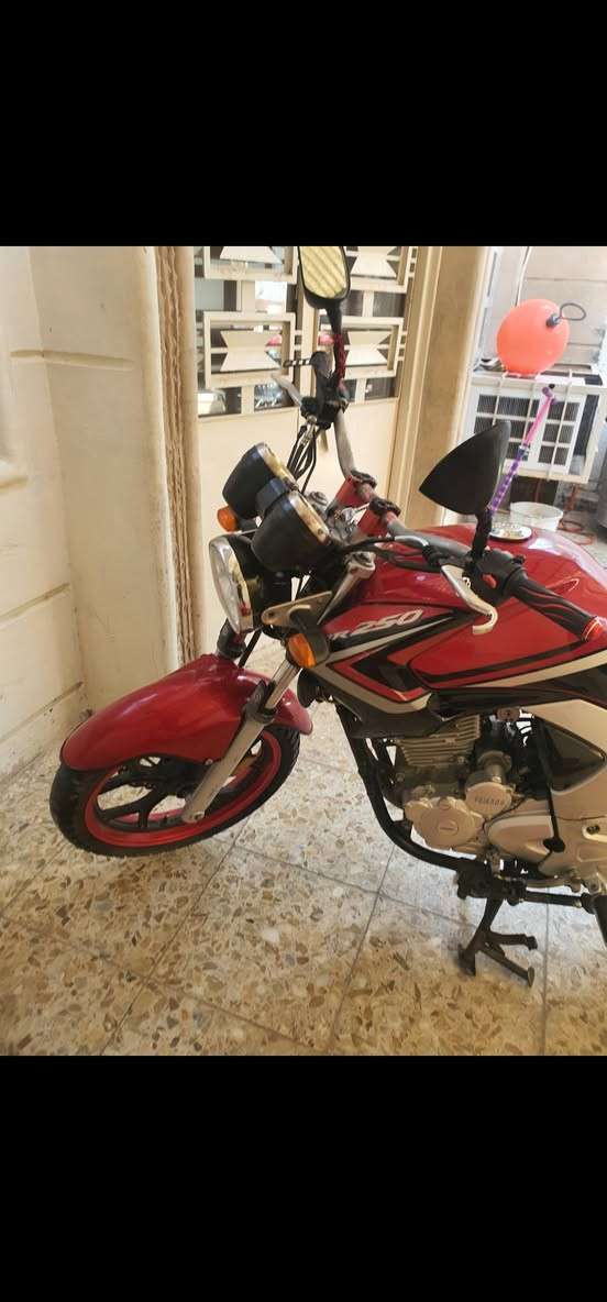 ياماها ybr250 2010 للبيع مال رمبة نازلة من بيت صاروخ
مكينة و كير ما لايحتها صبانة دهن كله لكي مولي و موتل  الله شاهد

ما يوم قصرت وياها لان اني جناي إداري حاجتي

تأخذها تنام عليها بعد ما تفكر بغيرها 

كله جديد و بحالة الوكالة كلها شغالة دشبول بك لايت دبل إشارة 

رون عداد سرعة كيج بانزين 

سرعة 160 تسارع مو طبيعي يعني تطيك سرعة مال سيارة 

نوزل اقتصادية كلش 

راديتر تبريد دهن يعني انسى الحماوة 

دراجة قوية تفيد للدلفري او تروح و تجي بيها اماكن بعيدة 

تتحمل أقسى الضروف 

بالحقيقه احلى بعد الصور ضالمتها 

السعر مليون ونص وبيها مجال بسيط 

مكاني بغداد


**إذا كنت صاحب هذا الإعلان وتريد حذفه لأي سبب، رجاءا أرسل رسالة إلى الدعم الفني**