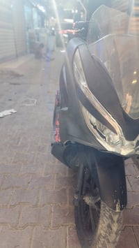 دراجة pcx جيل ثالث كوري نقص مراية و قبق بانزين مكفولة كفالة عامة ماشية...