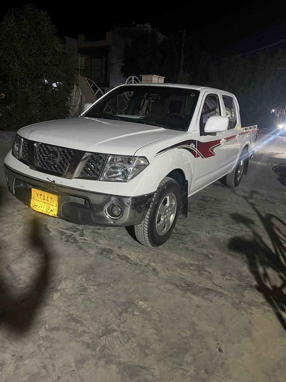 نيفاره موديل 2010 مكفوله كير اوتماتيك 
كفاله محرك جديد تخم تاير 
***********
