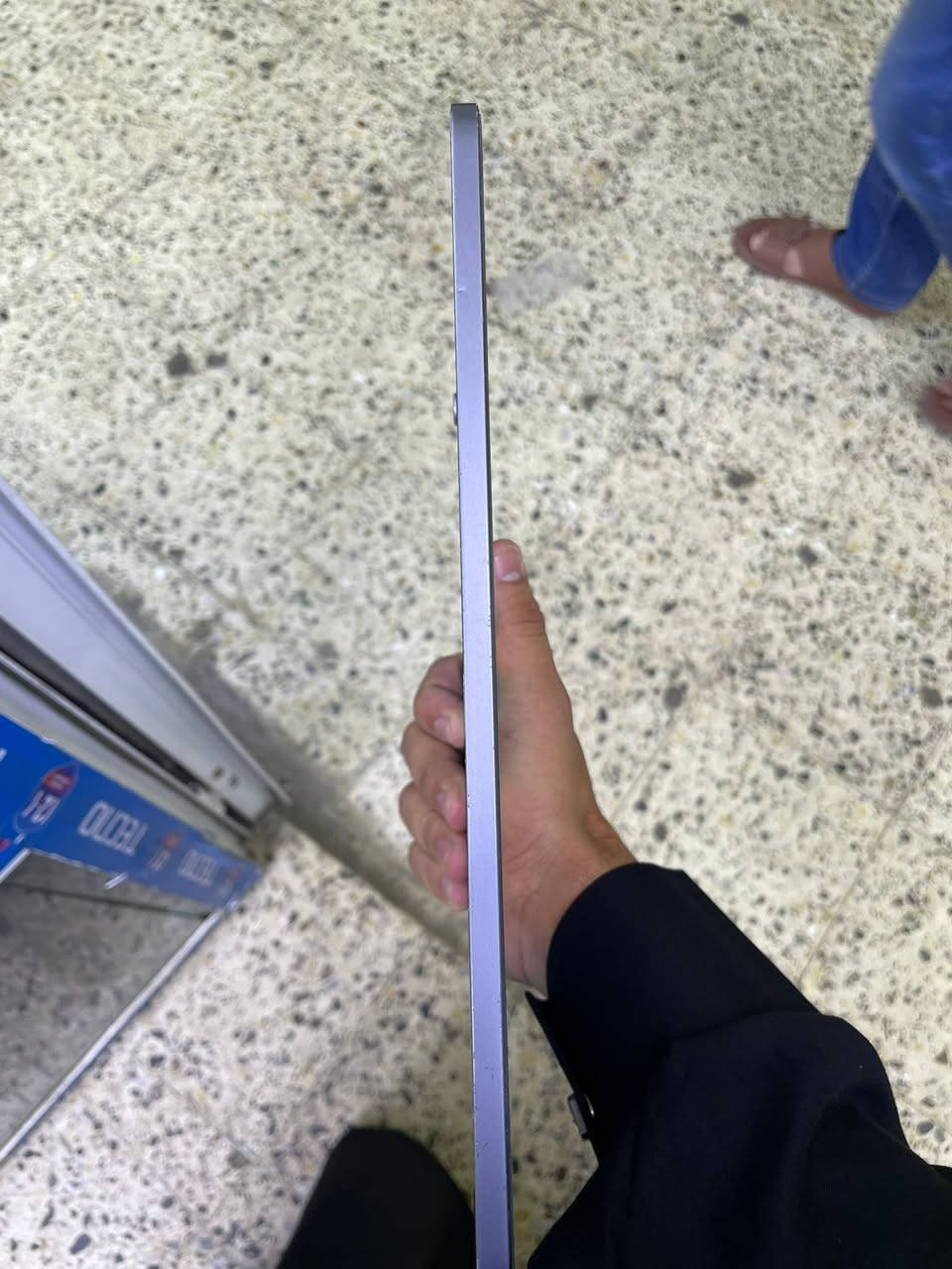 سلام عليم ايباد اير 5 بذاكره 64 بطاريه 83 عنواني كربلاء الشراي يراسلني وتساب رقم الهاتف ***********
