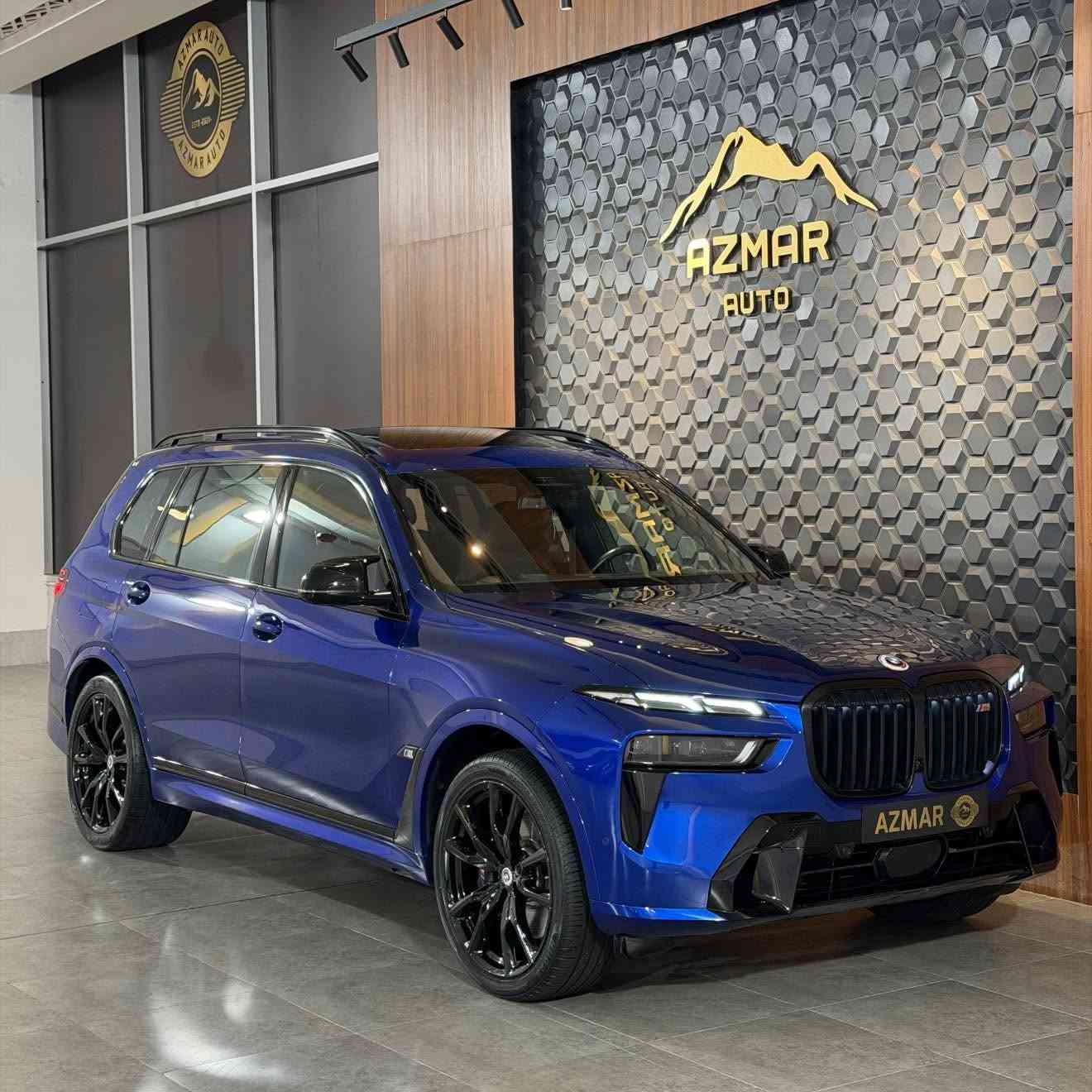‎طلب خاص شركة العروش
BMW X7 M60i individual 
‎السيارة فول مواصفات ١/١ مواصفات خاص شركة العروش 
‎٨ سلندر توين توربو ☄️
‎  الموديل : 2023
‎ماشية : ٤٠ الف كيلو فقط
لون مميز ازرق كاربوني طلب من الوكالة
مواصفات السيارة 
سكف رولز
تاير خلفي تفتر
‎جگات تصعد و تنزل 
‎رادارات ٣٦٠ درجة 
‎كاميرات ٣٦٠ درجة 
‎حساسات امامية + خلفية 
‎رادار النقطة العمياء 
‎كشنات جلد + مساج + خزن + هيتر + تبريد
‎نشرة داخلية متغيرة ambient lighting 
‎داتا شو head up display 
‎بانوراما sky lounge View 
‎ابواب شفط
‎پردات ( ستائر خلفية )  
‎گير كرستال 
‎ريڤيرس اسست 
‎اوتو بارك 
‎اوتو ستارت 
‎اوتو هولد 
‎صندوق كهربائي 
‎لايتات ليزر متكيفة 
‎سماعات bowers wilkins 
‎كروز كونترول متكيف 
‎
السيارة مرقمة و جاهز تحويل او وكالة بشرط

‎سعر: 770$ ورقة
للاستفسار: *********** 
العنوان: السليمانية المعارض الجديدة شركة ازمر اوتو معرض رقم ٣٤
