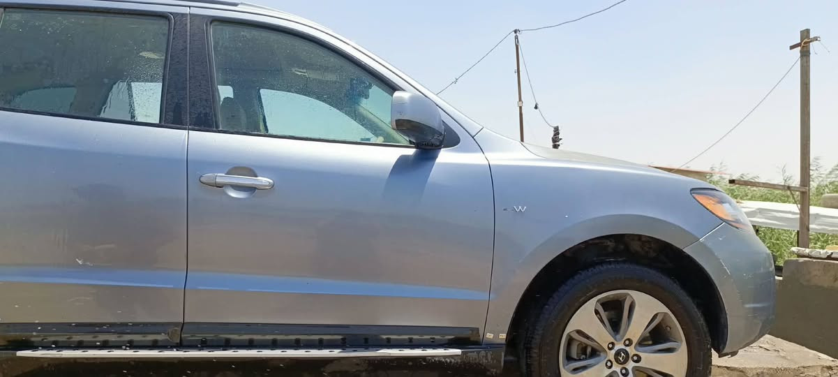 للبيع سنتافي وارد كندي مديل ٢٠٠٦ رقم بغداد بسمي سنوية ل٢٠٣٠ ضربتها ربع جاملغ سايق والباب وراد بارد بدون تبديل مرشوشة صفحة سايق واليمنه بلاد محرك ٢٧٠٠ كلشي شغال بيهه ٧ راكب فور ويل بس شايل الكاردن . فقط صارت بيهه مره صفنه بالبك وراحت وهسه ما بيهه أي شي وين ما تريد تطلع بيهه. .  رايدها ب٩٥ وبيهه مجال وترهم مراوس بامباله خصوصي .. سماوة ***********
