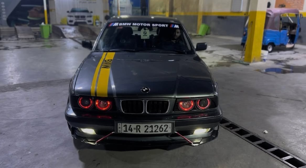 BMW525
1️⃣مسكر فانوس كير مكينه مكفولات اكسل المرغوب مال تفحيط 

2️⃣كهربائات من البنيد لصندوك شغالات +باتري جديد 

3️⃣منضومة زنون عالي وناصي وكشافات واشايار كدام و وره وجانبيات💡

4️⃣منظومة تبريد كلها جديده والتبريد ثلج ❄️

5️⃣منضومة سماعات +تويترات +دبل دمام مضخم صوت

6️⃣حديديه جديده من الطول لطول 🛠️

7️⃣السياره مكفوله كفاله عامه من الضربه والمعجون والخياس

8️⃣ويل اصلي +تخم تاير جديد 🛞

9️⃣كشنات جلد بيهن تدفئه وتبريد بلكشنات 

🔟سنتر لوك شغال تقفل السياره بيبان وصندوك وقبق البانزين

1️⃣1️⃣رقم بصره دولي سنويه ل2030 ملاحظه السياره باسمي

⭕️ملاحظه السياره بيها شلعه ومعدل وترايك شرط 200 وشيل يدك من الستيرن على الثبات والرزانه لبيها والسياره بلواقع احلى بهواي من الصور

💰السعر / 65 وبيها مجال قليل 

🏛️العنوان/ العراق_ميسان العماره 

📞رقم الهاتف/ ***********

