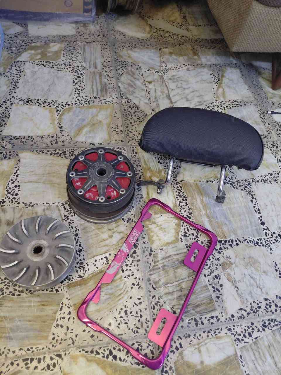 تجوه سكنس اصليه فحل ولد ترهم ب60 وبيه مجال 
قاعده رقم اصليه 20
زوج وياله اصليات 275 وبيهن مجال قليل 
كلجات 140 عام عل شغل 175 
مكان بغداد الشراي فقط يجي خاص


**إذا كنت صاحب هذا الإعلان وتريد حذفه لأي سبب، رجاءا أرسل رسالة إلى الدعم الفني**