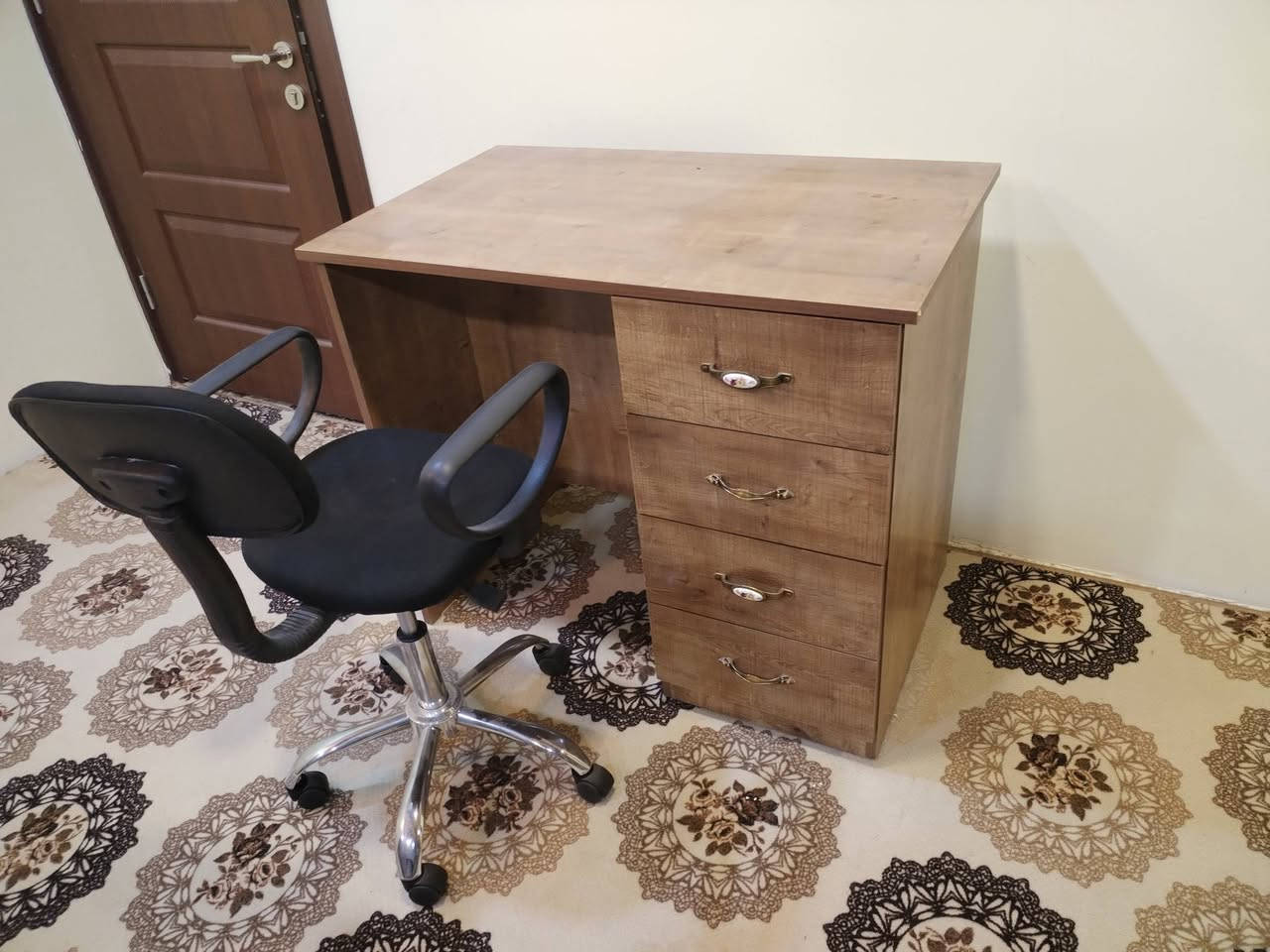 للبيع مستعجل المكان ئالتون ستي طريق بنه صلاوه
للتواصل ومعرفه السعر واتساب ***********
الاسعار مناسبه جدا
