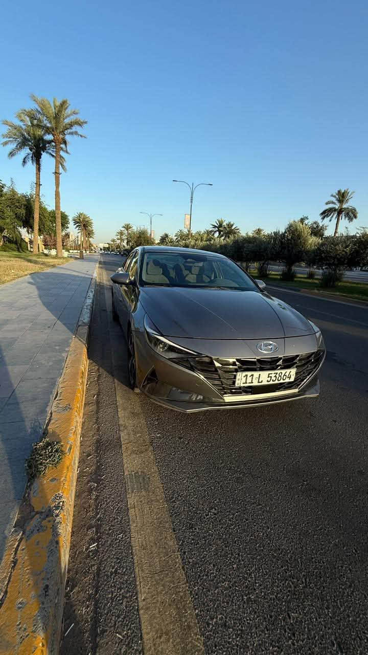 السلام عليكم 
للبيع سياره النترا موديل ٢٠٢٣ وارد امريكي 
حره السنويه بأسمي رقم بغداد
حادثها جوانب بيها خمس قطع تبديل ٣ بوب وجاملغات ٢ البجم مقفل 
ماشيه ١٤٤ الف مكانها بغداد
للتواصل  ***********
