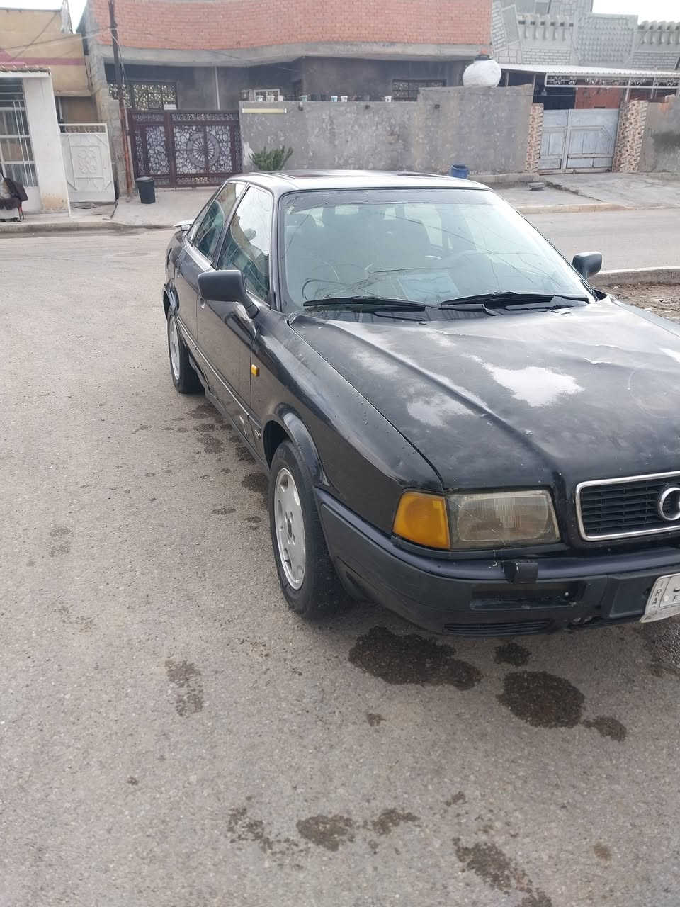 اودي موديل 92 رقم بغداد ف طرف ثالث بس وكالة كير ومكينة مكفولات المكينة جديدة قبل شهر شديتهة تتفئة تبريد شغال كل الكهربايات شغالة السعر 16 مكان السياره ديالى بعقوبة 
***********
