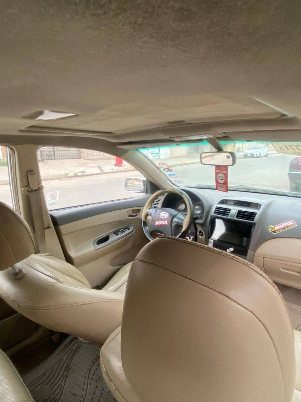 السلام عليكم بي واي دي البيع سيارة موديل 2014 سيارة كلش حلوه رقم سليمانيه شرط تحويل  انكليزي سيارة فول بصمه شاشة كأمره تحكم ستيرن داخل جلد بصمت ابواب اشاير بل مري خمسه ويل كب سياره محرك 1800 ماشاءالله تبريد ثلج  سياره كلش حلوه سيارة  محرك صدر تايرات باتري بيها طخه خفيفه جاملغ سايق خلفي عل كد كارت او باب سكن او خلفي سكن ربع صبغ فقط  كلش حلوه وجاهزه مابيه ي نقص السعر 62  مكان سيارة كركوك حي عسكريه *********** كركوك, العراق
