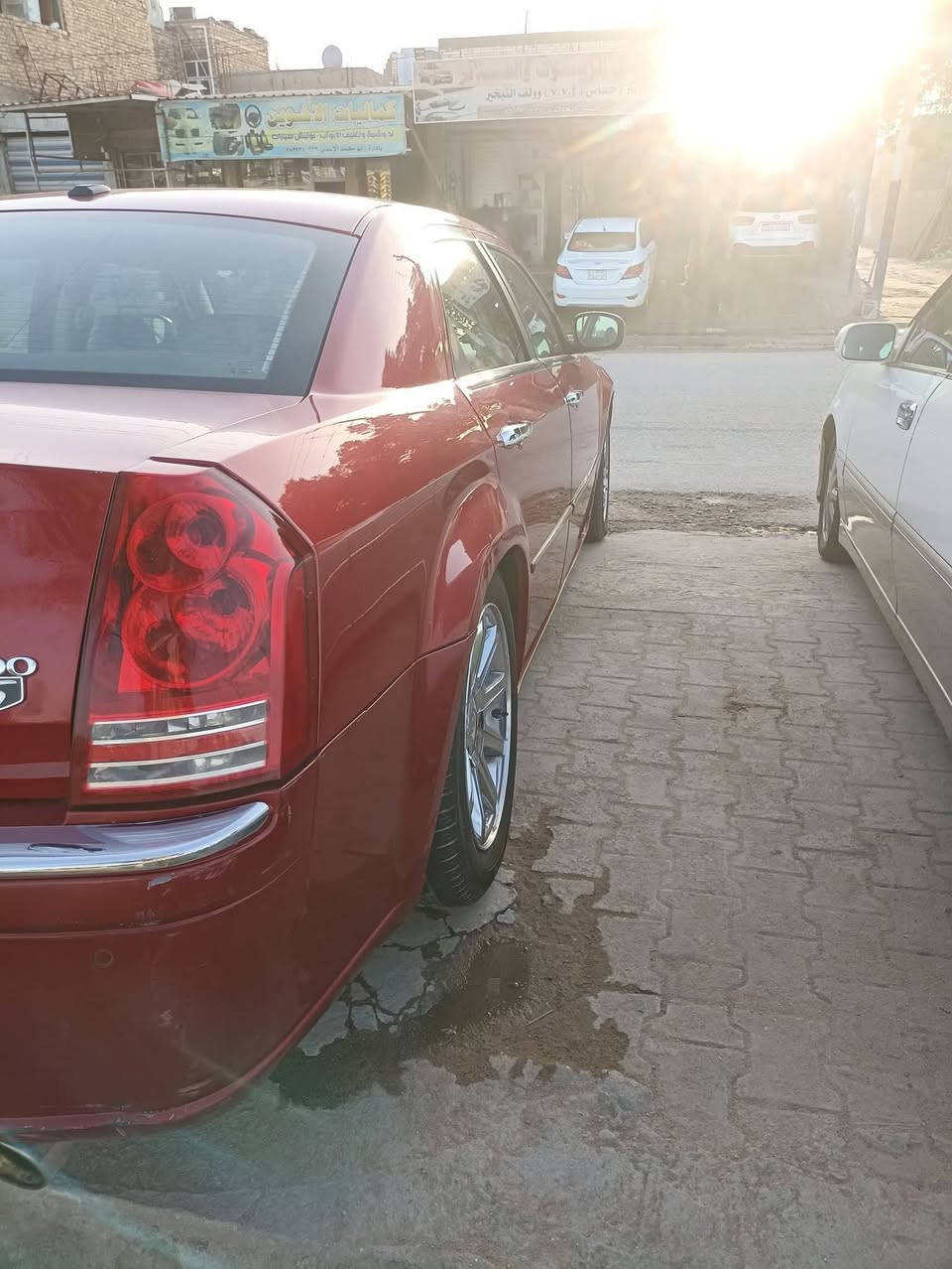 سلام عليكم   اوبامه ادوات اصل 2010 توئم طبق الاصل شمالي. شرط كصه وحده. بجم
فوول 1/1 

لوون مميز 

محرك هيمي 5700. 

قسم بلقران انسه اصراف بانزين 

من العماره رجعت للنجف. صرفت نص بانزين 

منضومت زنون 

لايت دوار

تشغيل عن بعد

3 بصمات. بيبان  ايمن ولايسر + جنطه 

دواخل اسود

كشنات حضن.

مسجل شاشه قلاب ابلادي

منضومت دمام ابلادي صوت ودمام خراافي 

تحكم ستيرن.

فتحت سقف. 

مانع انزلاق

تتفئه تبريد شرط ثليج

كشنات تتفئه.

ويل حجم 18 تخم تاير جديد 

مكاني نجف السعر 48 وبي مجال.

*********** اتصال فقط عل خط

واتساب مغلق
