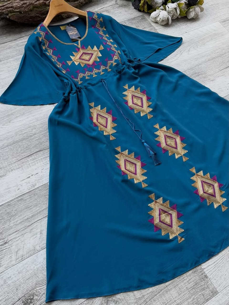 دلّعي نفسك حتى وأنتِ بالبيت 😍
راحة ما تنمل + شكل يجنن
دشداشة قصيرة كشمير هندي ناعم خفيف ومريح 
القياسات :2xl_3xl_4xl_5xl🙂⭐ 🌺 
#الســـــــــــعررر_قطعة8_
#توصيل داخل المسيب الفين دينار 
يوجد توصيل محافظات


**إذا كنت صاحب هذا الإعلان وتريد حذفه لأي سبب، رجاءا أرسل رسالة إلى الدعم الفني**