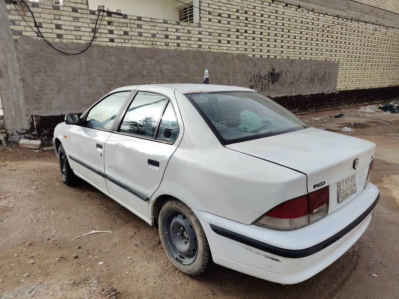 السلام عليكم .. سمند موديل 11  رقم قديم سنويه ساقطه عليها غرامات 300 الف ينزل من سعرها مكينه مفتوحه كور جديد . تبريد ثلج  بيها بنيد مبدل وطخع بالباب سعر 32 
اني مكلف بالنشر 
رقم صاحب السيارة بي واتساب  *********** النجف, العراق
