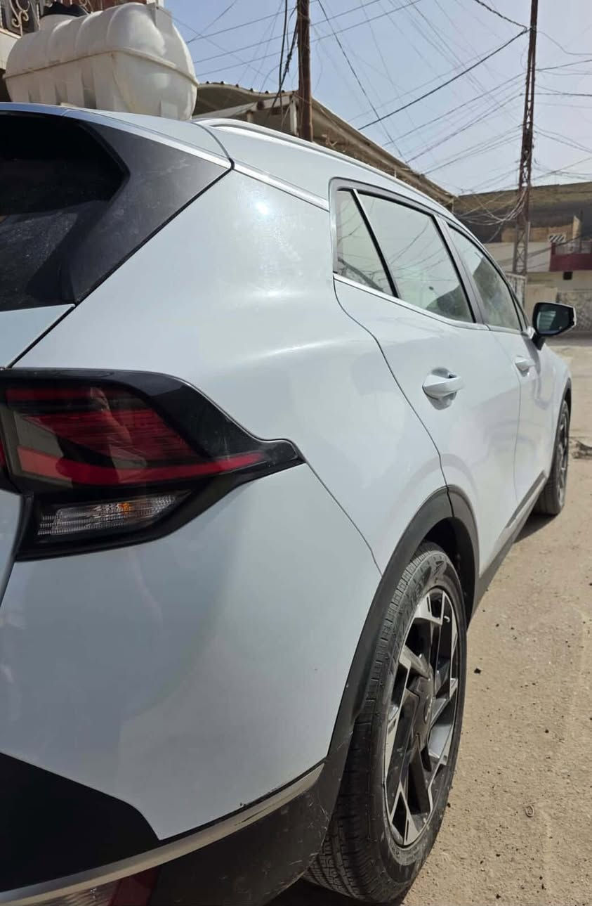 سلام عليكم كيا سبورتج خليجي مكفوله كفاله عامه موديل 2022 رقم بغداد الجديد هزة جديدة مشايه 60 والخليجي غني ع التعريف السعر 215 وبيها مجال بسيط ***********
