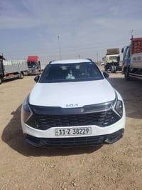 شباب للبيع سبورتج موديل 2025 ماشية 22 الف وكالة الشركة اكدال ام الضمان...