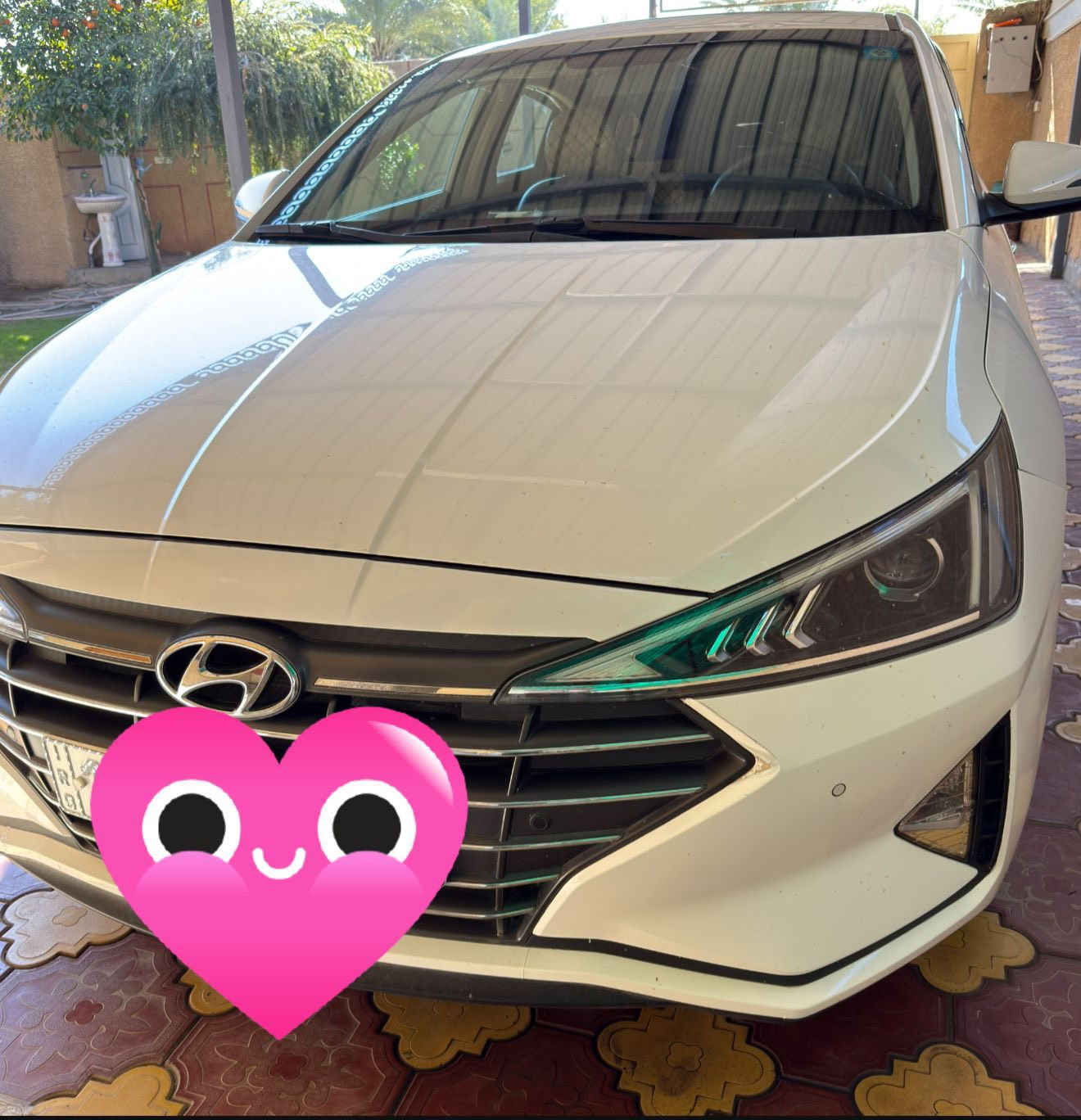 للبيع الانتره ٢٠٢٠ فول بصمه فتحه ابواب 
صندوق ذاتي ماشيه 47 الف سياره جديده 
بيها باب صدر شخوط بص رصعات خفيفه 
اقره منشور قبل مخابره رقم بغداد منطقه 
بغداد ***********.   سعر 170
