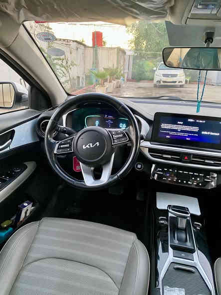 Kia k3 تجميع الصين
موديل 2022
ماشية 61 وقابل للزياده 
اللون ابيض
رقم اربيل
السياره باسم شركة تريد تحويل او وكالة اني حاضر
مواصفات
١-اوتو هولد
٢-هاند بريك دكمه
٣-مري تدفئه
٤-ستيرن كهربائي
٥-بصمه تشغيل
٦-سلايد روف
٧-كشنات جلد رصاصي
٨-قطعتين تبريد
٩-شاشه كبيره
المحرك ١٥٠٠ تنفس طبيعي دبل نوزل
السيارة مكفولة من الحادث والشخط
الاستفسار *********** متوفر واتس ورصيد مكاني الحرية دباش
السعر 136 وبيها مجال حگ الجية
