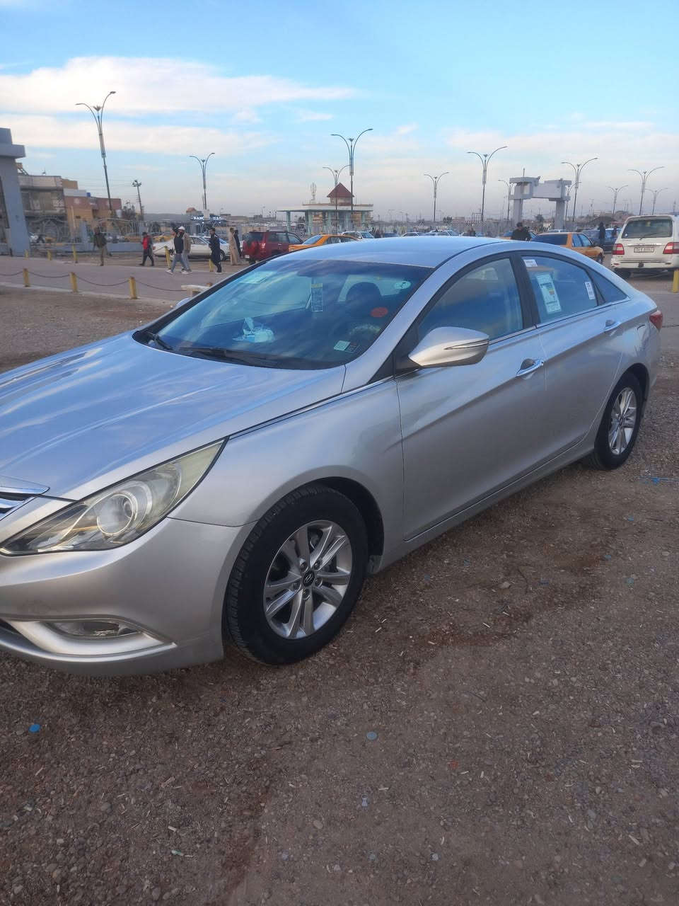 سوناتا مديل 12وارد كوري السعر 115بيها مجال للشراي العنوان البصره الحيانية ***********
