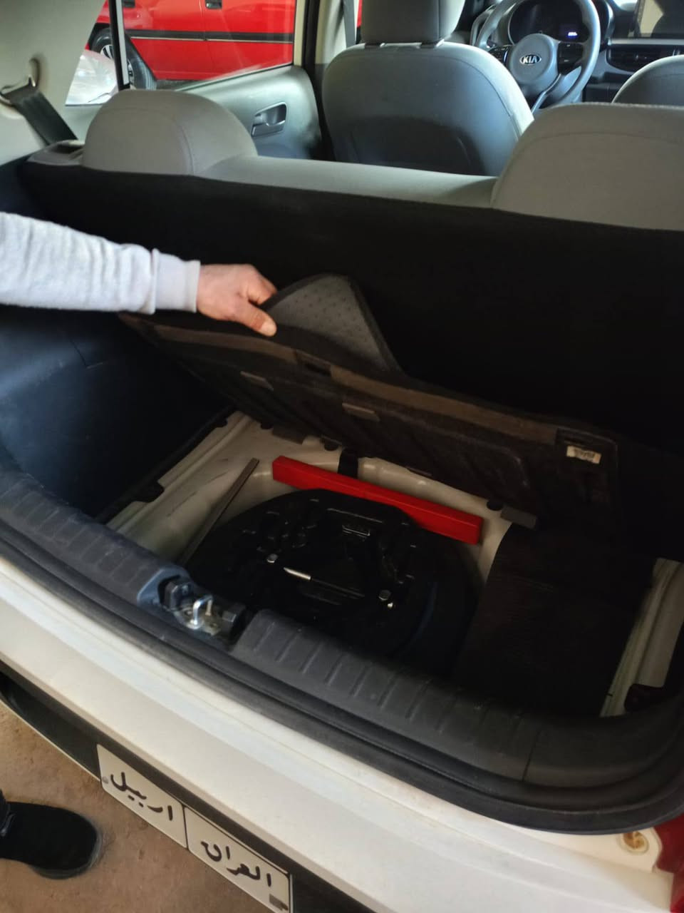 للبيع نقد فقط
بيكانتو موديل 2018 
محرك 4سلندر  
السيارة رقم اربيل ماشيه80000km
ضرر السيارة جاملغ اليمين صبغ مع رش الباب توحيد لون مع باب وداير جاملغ خلفي تعديل بارد 
السعر 97$ وبيها مجال
السيارة موجوده بمعرض الروضه
للاستفسار على ‭0771 585 0384
