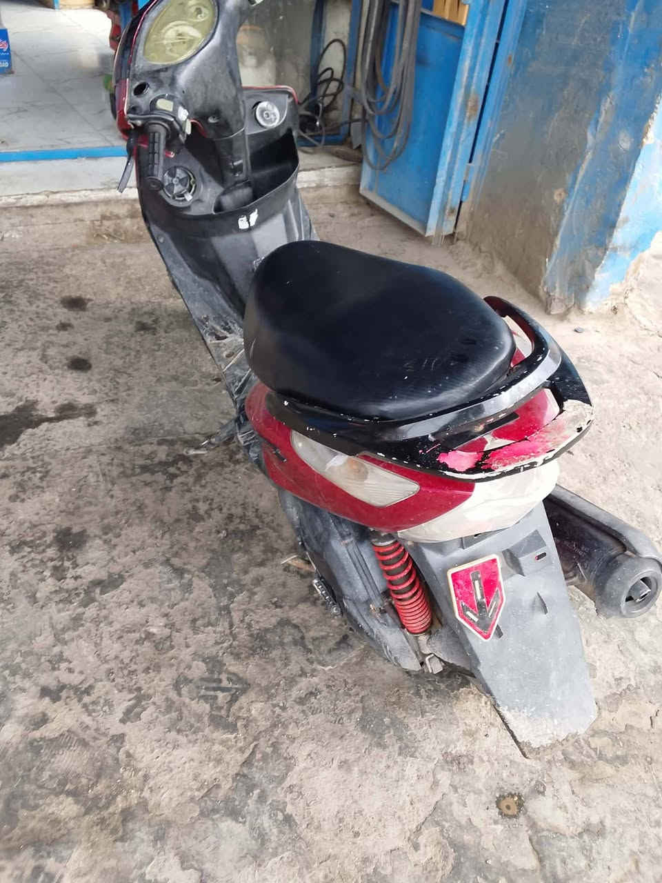 سلام عليكم ثعلب جي تي ار مكينه تخبل شلعه شك الكاع معدل يخبل كهربائيات كلها شغاله اوراق موجودة مابيها اي نقص سعرها 350 بيها مجال مكاني الرئاسه مال عبيدي بشارع20 رقم ***********
