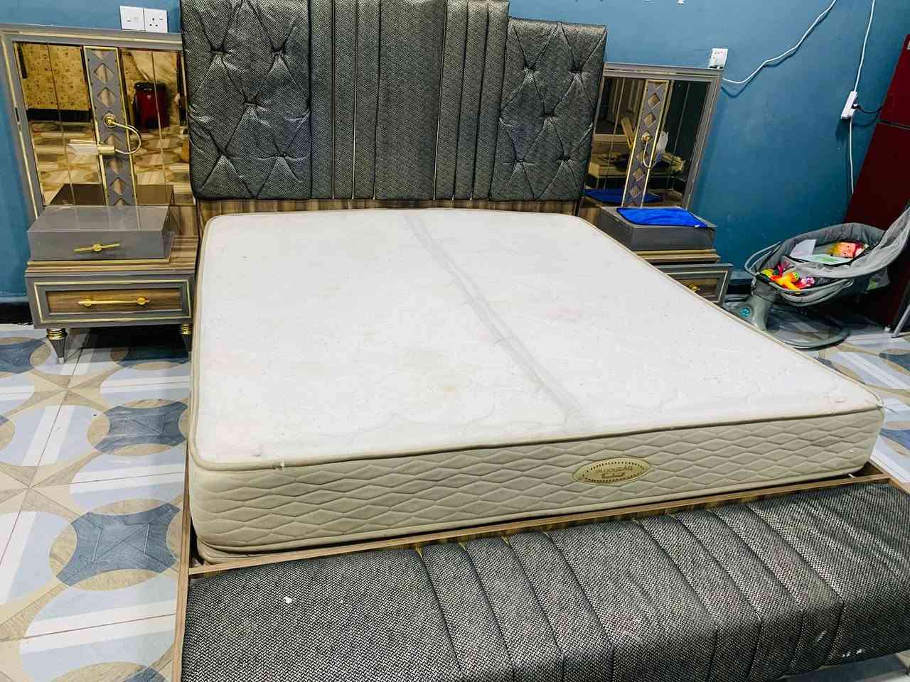 غرفه تركيه للبيع نضيفه جدا
سعر الشراء ١٦٥٠ سعر البيع ٦٥٠


**إذا كنت صاحب هذا الإعلان وتريد حذفه لأي سبب، رجاءا أرسل رسالة إلى الدعم الفني**