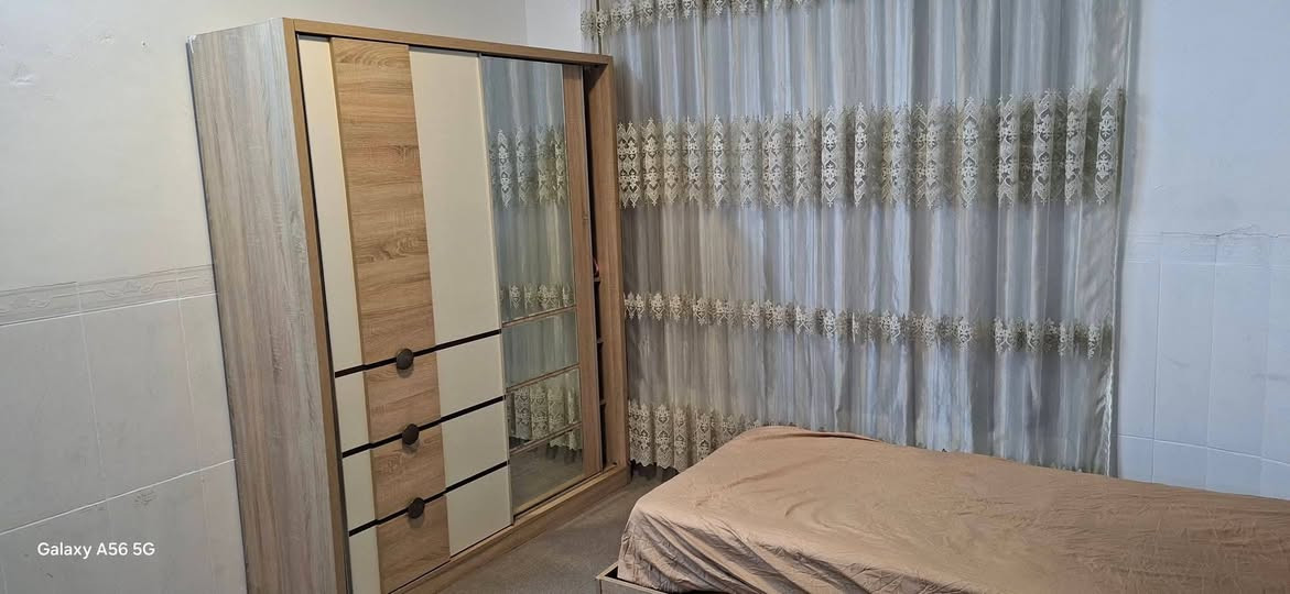 شقة مؤثثة للايجار منطقة هفالان سروران قرب شارع كويه غرفتين وصالة ومطبخ
***********
*********** أربيل, العراق
