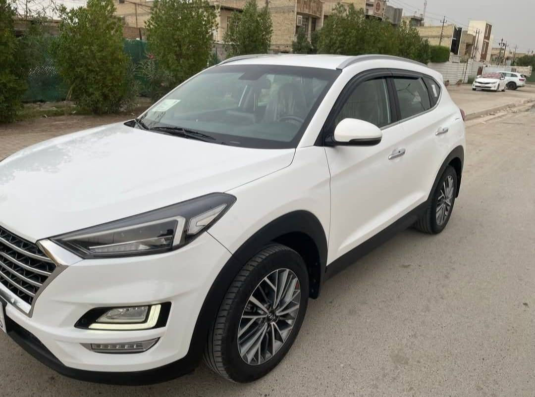 توسان (2019) كوري خليجي
ماشيه 52 الف كيلومتر 

رقم بغداد خصوصي

محرك 2000 DOHC دوش

مكان السياره / بغداد

سنويه بأسمي تحويل وغرامه

كير مكينه نظيف 100/100

المواصفات :

نظام ترحيب

حساسات امامي - خلفي

ثلاث وضعيات قياده ) عادي - ايكو - سبورت

بصمه تشغيل - بصمه ابواب

تبريد قطعتين

لد نهاري

كشنات كهرباء - تحكم ستيرن

اشاره مري

مري شفط

كامره خلفي 

مخرج USB امامي خلفي - مخرج AUX

برده صندوق

كار بلي

لایت 5 عدسات

کروس مثبت سرعه

سايد بريك رجل

تحكم بقوه الاضائه الداخليه

تحكم ستيرين جهتين

قماره حدید 

جهه امامي فول زينون

مدوشمه جلد بلكامل

سبير وملحقاته وكاله موجود

تايرات زوج صار فتره من نشد

سیاره میحتاج تصرف عليها

السعر:220

الرقم: *********** واتساب
