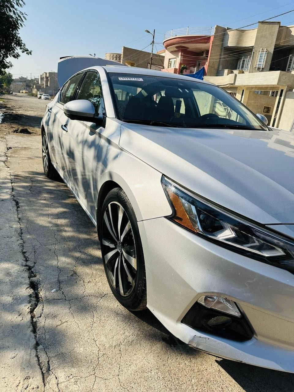 السلامُ عليكم،
نيسان ‏ألتيما {"Platinum"} فول مواصفات 1/1
-موديل : 2020 اللون رصاصي سلڤر.
-حادثها : خلفي خفيف صندوق فقط وشبر جاملغ خلفي تعديل.
…بدون إيرباك… كبس شركة من گدام.
_ماشي  143.
——المواصفات ::
-فتحة سقف.
-هندبريك بصمه.
-اوتو هولد.
-بصمه تشغل + ابواب وصندوك.
-تشغيل عن بعد.
-فول تحكم ستيرن.
-نظام قياده.
-كشنات جلد.
-كشنات هيتر + كشنات كهرباء.
-ستيرن هيتر.
-شاشه كبيره.
- كامره دواره .. 360 درجة.
-شاشه كبيرة للسائق.
-رادار + نقط العمياء جانبي.
-رادار تنبيه الخطوط البيضاء عنده الانحدار وتوقف ذاتي.
-رادار خلفي توقف ذاتي.
-حساس خلفي.
-اشاير بالمري.
-مري قلاب.
- نظام تعتيم مري داخلي.
- ‏حاجب Led + زينون عالي ناصي.
- توقف اجباري مانع تصادم.
——السعر :167 ورقة مجال قليل جداً.
الموقع : زاخو 

للتواصل : ***********
