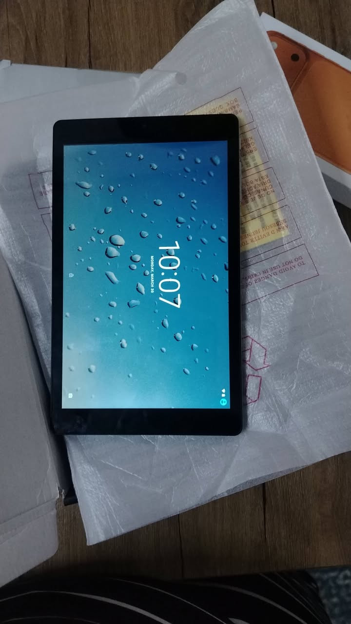 السلام عليكم عندي هذا جهاز كوبي ايفون ١٧ يشتغل شريحة  اتصال شكل كشخة برامج تواصل طبيعي بس كامرة مو قوية... سعرة ١٠٠ وعندي هذا الايباد متوفر منة ثنين سعر القطعة ٢٥ شراي يتفضل كلهن جدد بالباكيت الايباد يرهم للاطفال العاب يوتيوب
مكاني العامرية بغداد


**إذا كنت صاحب هذا الإعلان وتريد حذفه لأي سبب، رجاءا أرسل رسالة إلى الدعم الفني**