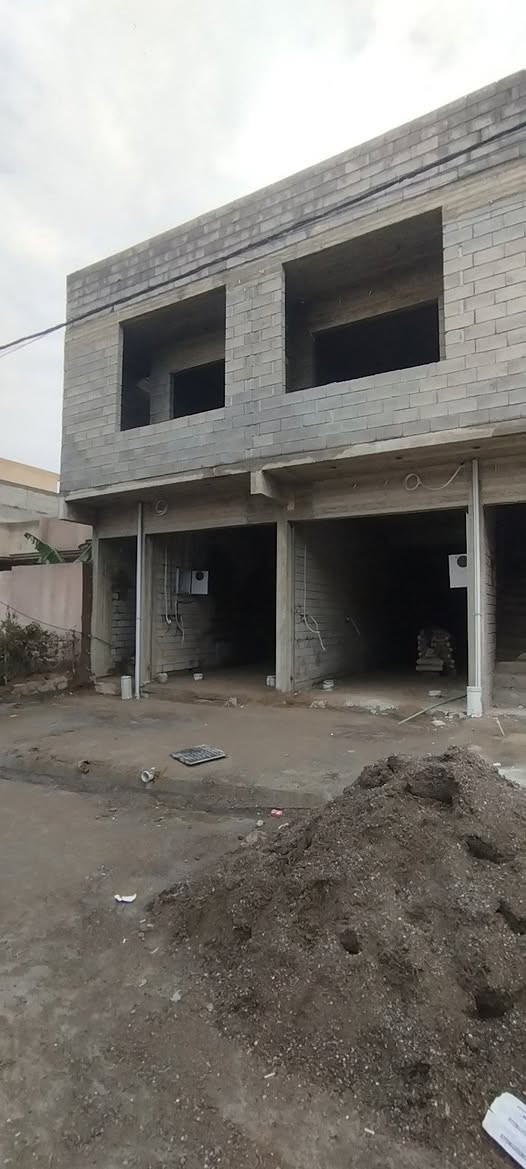 🏢 للبيع للبيع – عمارة تجارية 🏢
فرصة استثمارية مميزة
📜 ملك صرف – طابو الزهور
✅ شرط الوكالة والتحويل
📐 المساحة: 200 م²
🏬 محتويات العمارة:
عدد 2 محلات تجارية
عدد 2 شقة سكنية (قيد الإنشاء)
🔑 التسليم: تسليم مفتاح
📍 الموقع: حي السماح – الأركان
🛣 الشارع: شارع 20
📌 موقع قريب من الشارع الرئيسي التجاري 30
💰 للاستفسار عن السعر وباقي التفاصيل:
📱 *********** – ***********
🏢 مكتب سما الخير للعقارات والمقاولات العامة
👤 بإدارة: أبو مصطفى
📍 موقع المكتب: حي السماح الأولى – شارع 30 – قرب جامع طه
🔹 نستقبل طلباتكم العقارية:
سكني • تجاري • زراعي

#للبيع #عمارة_تجارية #ملك_صرف #طابو_الزهور #حي_السماح #الأركان #استثمار_عقاري #محلات #شقق #تسليم_مفتاح #عقارات #عقارات_العراق #مكتب_سما_الخير #أبو_مصطفى
إ
