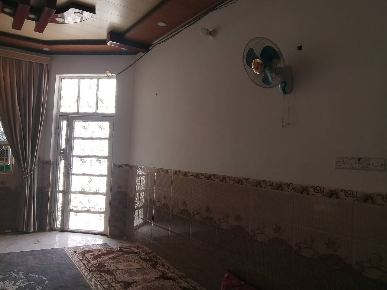 بيت البيع مساحه 150مترالبيت حديث كونكريت مسلح بحي العسكري الغربي بلعريضه الاستفسار ع رقم ***********
