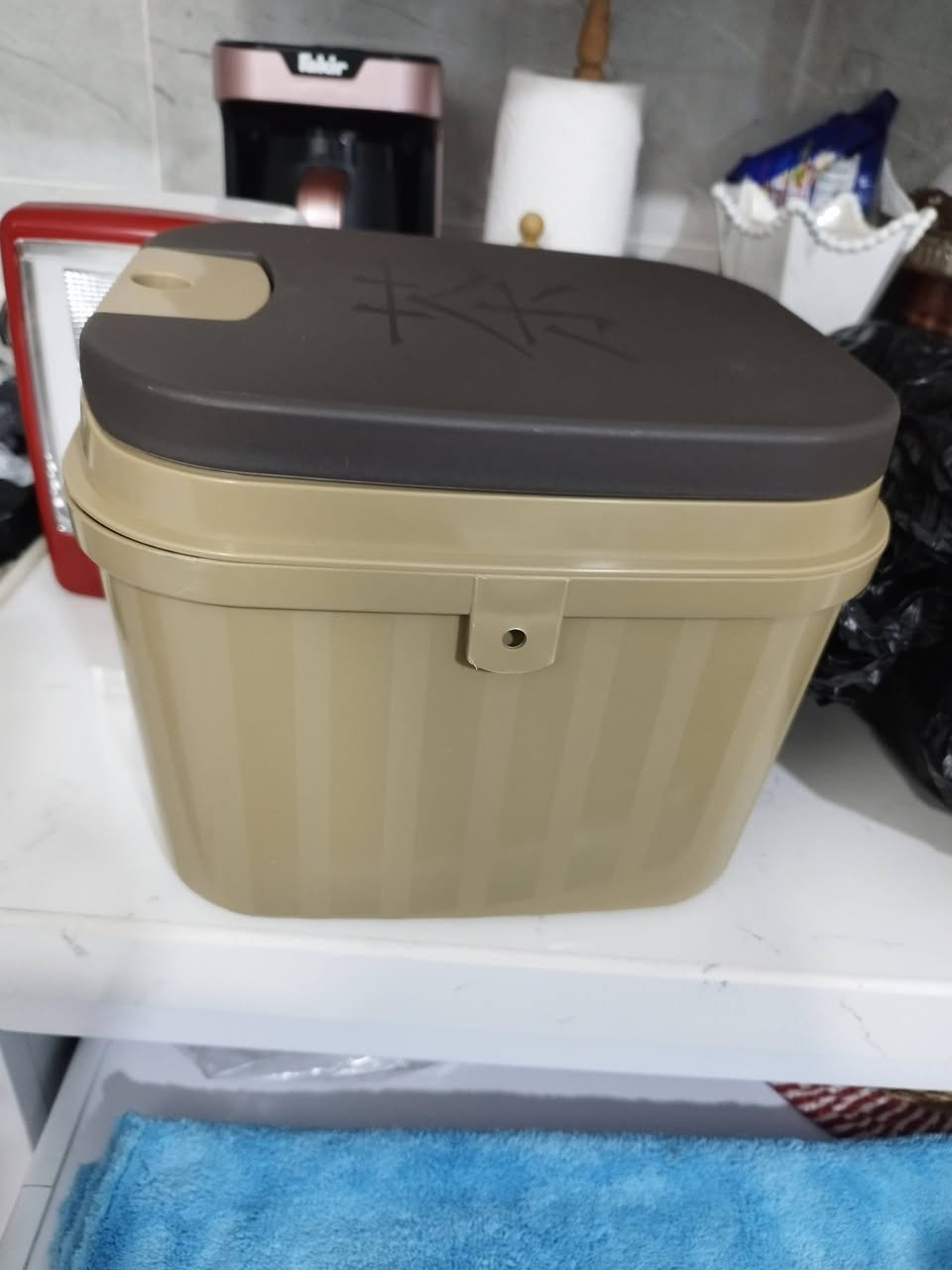 رف خشب مطبخ ديكور ب٧ جزامة حديد وخشب ب٨ راوتر إنترنت ١٢ مقوي شبكه انترنت ٢٥ جديد كاوية ا شعرنزو ب١٥ سيت صواني تقديم خشب جديدة ب٨ مجرات نايلون ب18 غسالة جواريبات رف حمام المنيوم ب٨ ميز أوتي ب٥ ب٥حي القاهرة للتواصل الإتصال على الرقم التالي ***********
