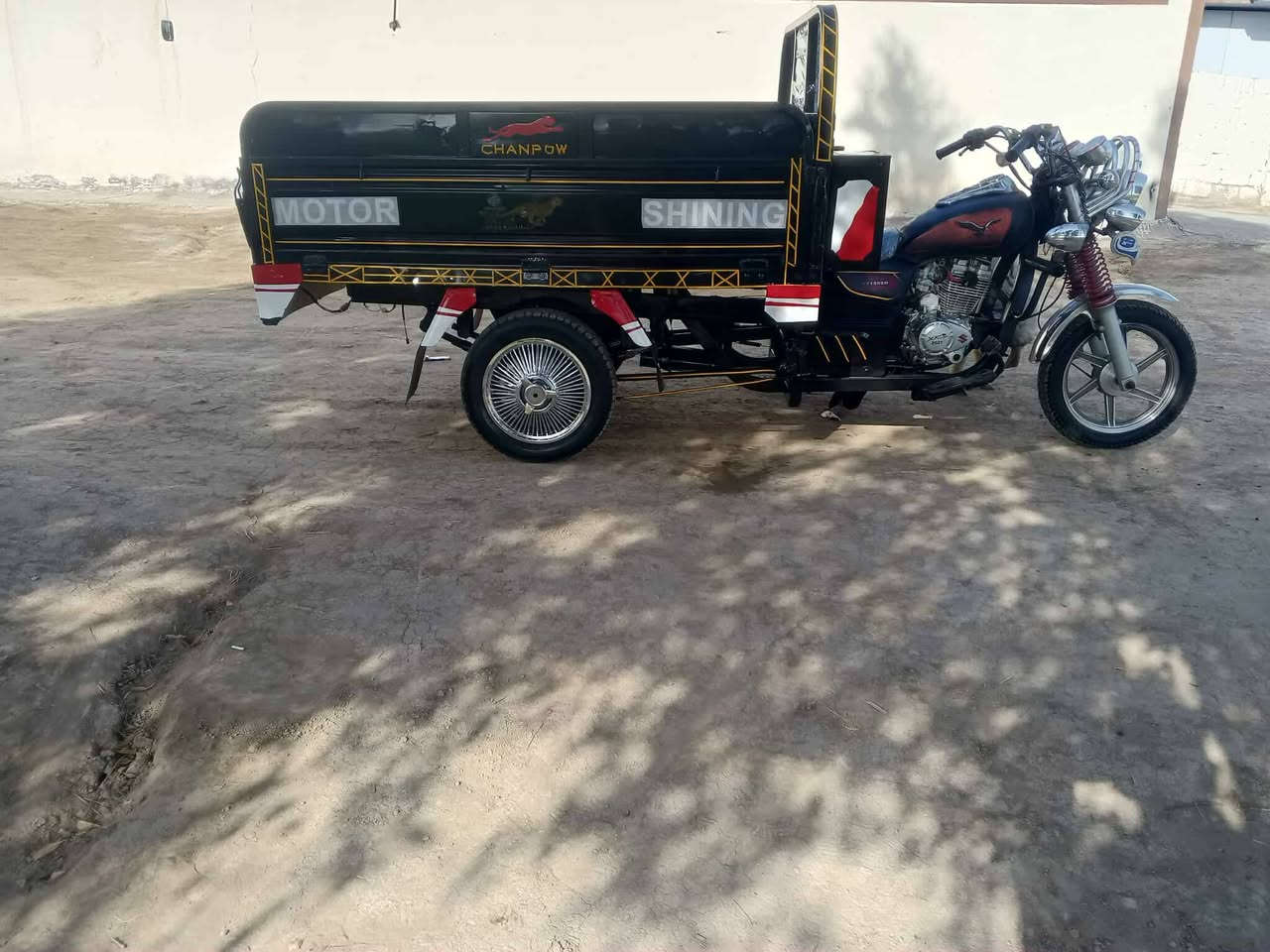 السلام عليكم ستوته للبيع موديل 18 ماكينه 23 اوراق اصولي ورقه وكيل ستوته جاهزه نقرهس ستوته مال جناي ما بيها اي نقص العنوان بابل الشوبلي السعر مليون و 300 بها مجال قليل للشراي ب العالم ***********
