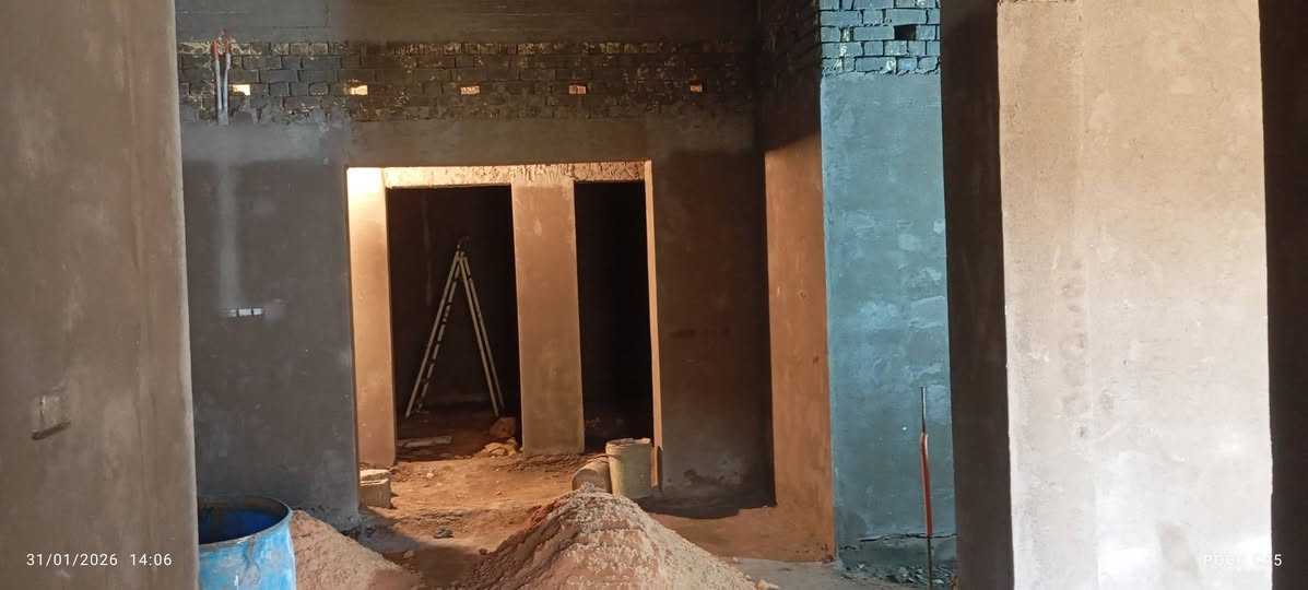 سلام عليكم خلفه واحهات شقل درجه اولى شرط فوم تقطيع شقل حديثه ولابخ داخل ومخمر  والتزام بل عمل مكاني البصره الزبير هاذه رقمي للتواصل ***********
