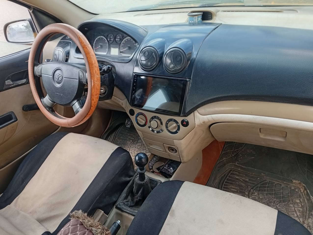 افيو لبيع
سلام عليكم افيو لبيع مديل 2009 رقم قادسيه صدامي 
سعر 35 بيه مجال مكانه طوريج باقي تفاصيل عل تصال 
‏‪0786 917 3009‬‏
