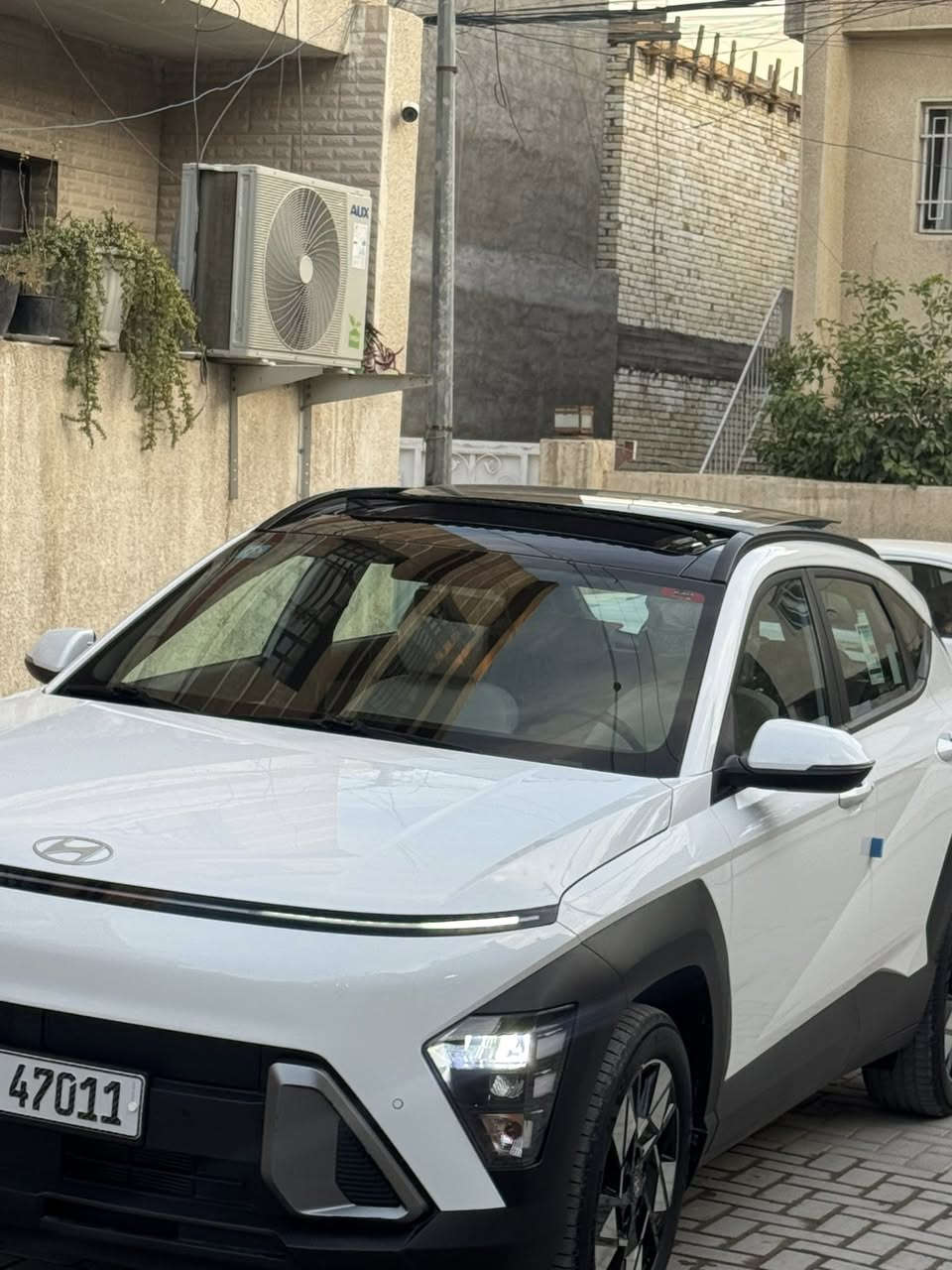 السلام عليكم للبيع كونا 2024 خليجيه ضمان الاولى  ماشيه 12 الف مكفوله كفاله عامه فول مواصفات للاستفسار *********** بغداد
