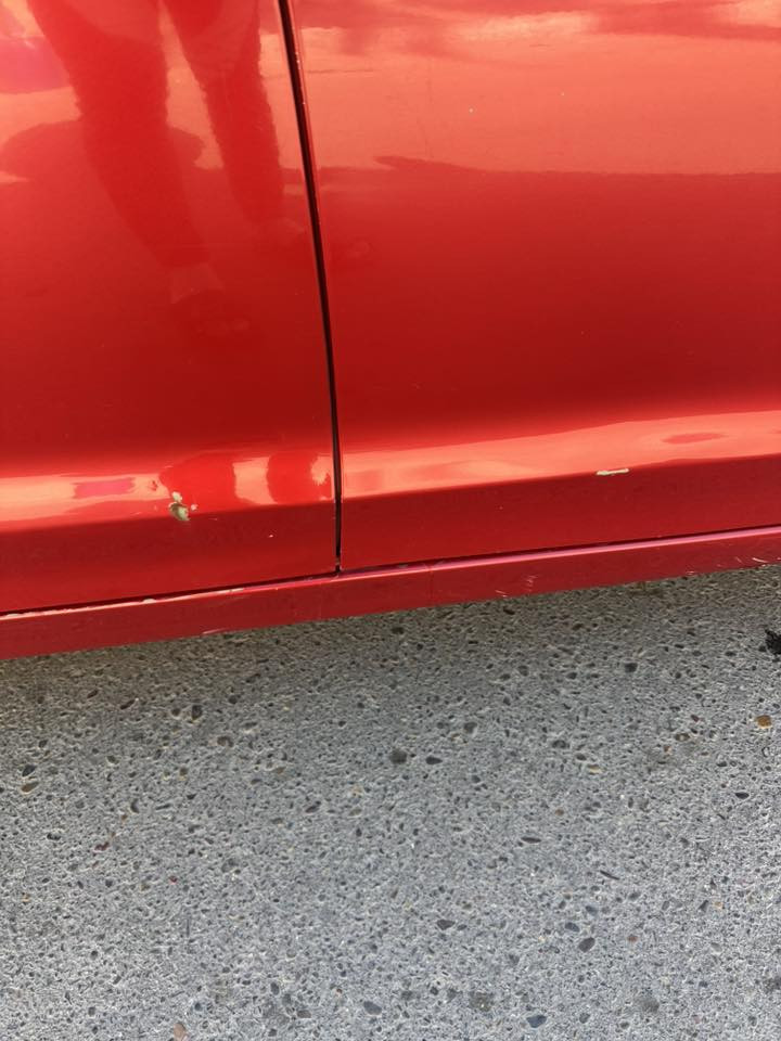 السلام عليكم 

النترا موديل 2017  SE  وارد امريكي 
مكينة 2000 Dohc وكير AT المرغوب 
حادث بنيد وجاملغ  بدون ايرباك بدون دواخل
وصور الحادث موجودة 
مواصفاتها
8 ايرباك  
3 وضعيات قيادة   Sport و Normal و Eco  
شاشة جبيرة بلادية تدعم ابل كار بلي 
‏Abs
كاميرا خلفية 
تراكشن كونترول 
تحكمات ستيرن جهتين
و بيها بارد بين البابين ميبين 
السيارة بأسمي تحويل شوكت متريد مكاني بغداد الاعظمية 126 و بيها مجال قليل ***********
