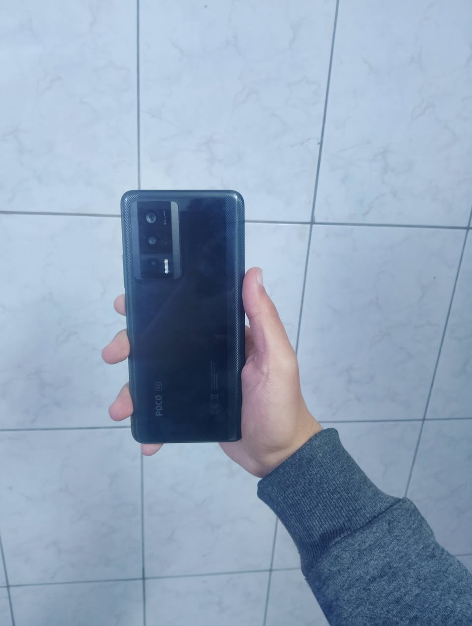 السلام عليكم 💯poco F5 Pro📱 Xiaomi Poco F5 Pro – هاتف قوي وسريع للألعاب والتصوير!
🔥 المواصفات الأساسية:
شاشة 6.67" AMOLED بدقة WQHD+ و120Hz 🌈
معالج Snapdragon 8+ plus Gen 1 🧠
رام /12GB + تخزين 256/GB 💾
كاميرا خلفية 64MP + 8MP + 2MP 📸 وكاميرا أمامية 16MP 🤳
بطارية 5160mAh + شحن سريع 67W ⚡
دعم 5G وWi‑Fi 6E 📶
بصمة تحت الشاشة وفتح بالوجه 🔐
للمراوس وبيع


**إذا كنت صاحب هذا الإعلان وتريد حذفه لأي سبب، رجاءا أرسل رسالة إلى الدعم الفني**