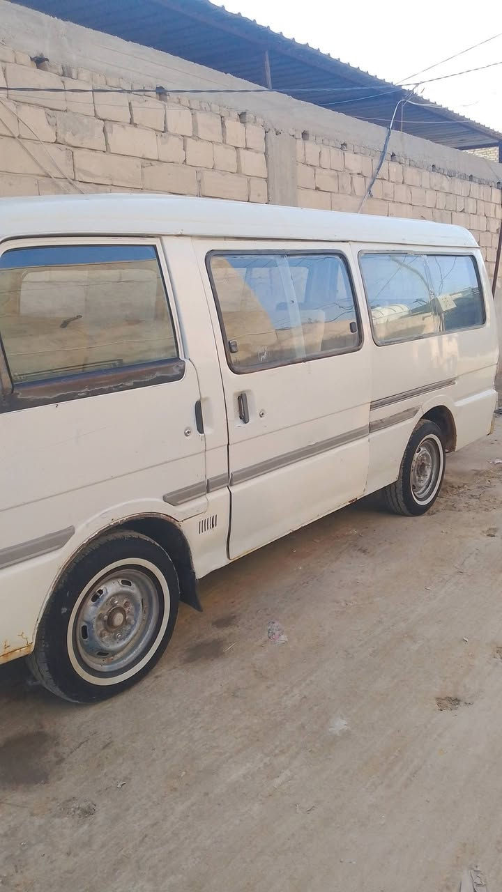 السلام عليكم سياره للبيع مازده 14راكب محرك وكير اكسن شرط رقم بغداد سنويه 2027العنون ناصرية السكان صناعي السعر 42
وبيه مجال مراوس راوس كيه بستا بريجو رقم احمر لا اكو فرق راوس *********** رقم
